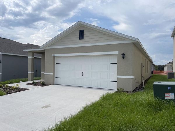927 WATERFALL BOULEVARD , DAVENPORT, FL 33837