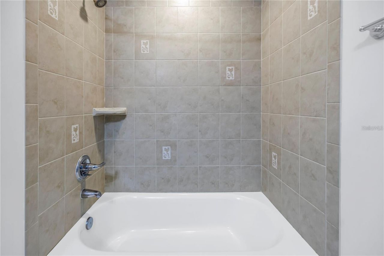 12077 Gandy Boulevard N, Unit 332, Saint Petersburg, FL 33702 Photo