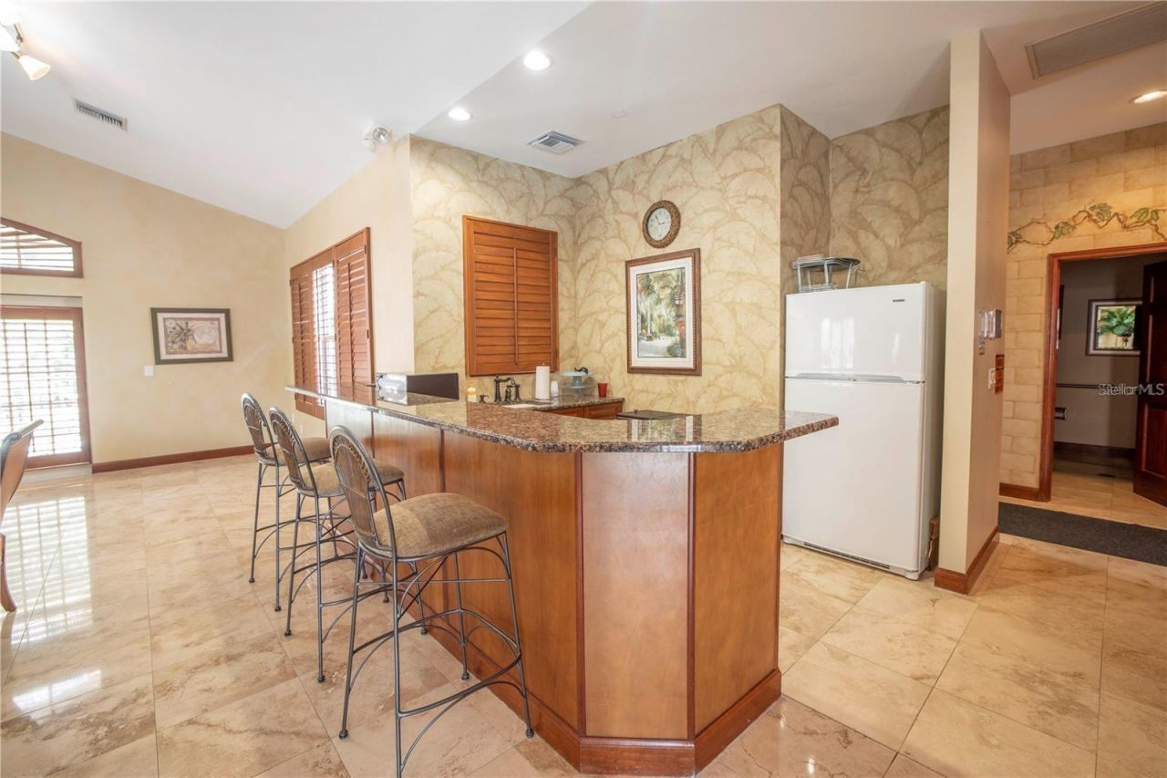 12077 Gandy Boulevard N, Unit 332, Saint Petersburg, FL 33702 Photo