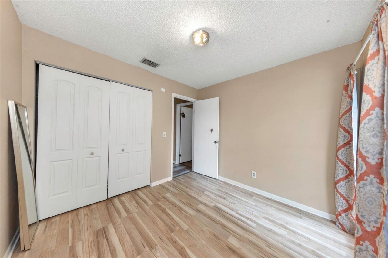 17704 Rivendel Road , Lutz, FL 33549 Photo