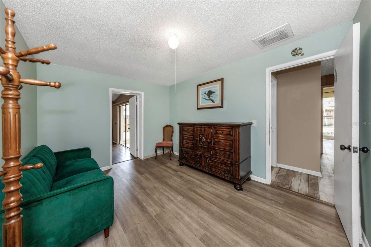 17704 Rivendel Road , Lutz, FL 33549 Photo