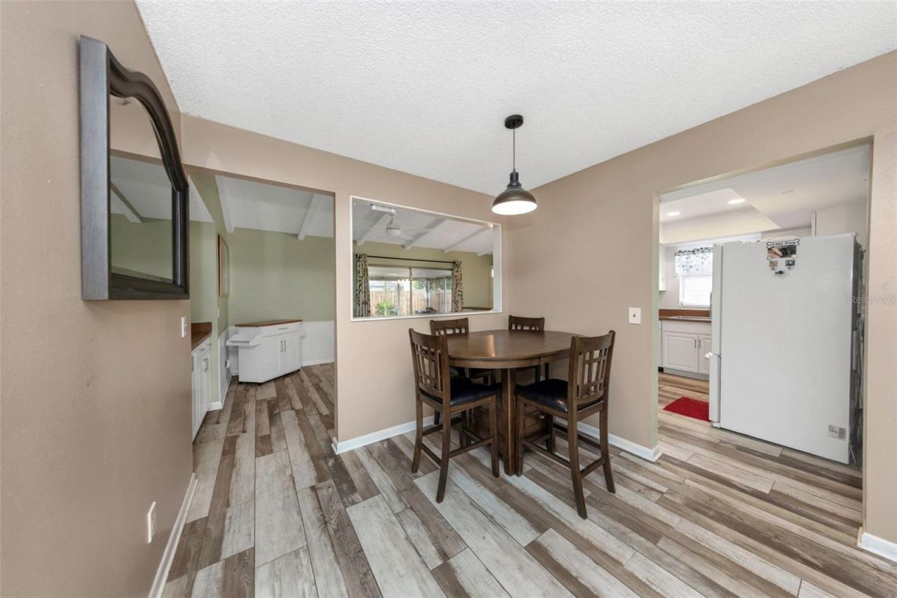 17704 Rivendel Road , Lutz, FL 33549 Photo