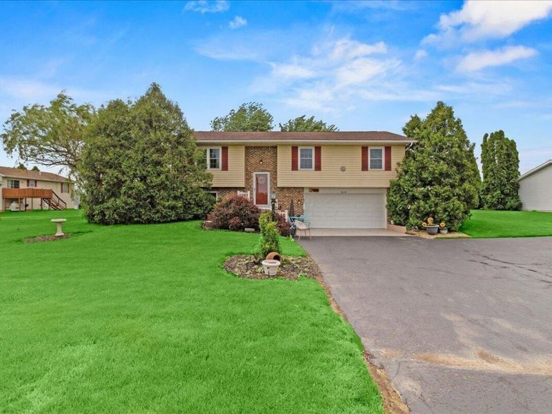615 W Mill Street, North Lewisburg, OH 43060 Photo 1