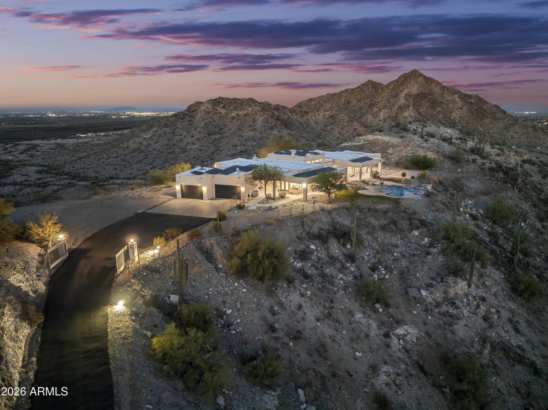 13040 N HIDDEN VALLEY Road, Maricopa, AZ 85139