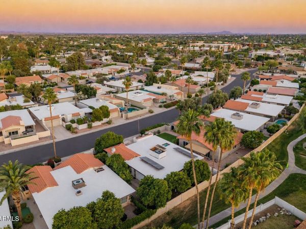 7130 N Via De Amigos, Scottsdale, AZ 85258
