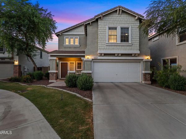 2214 E FRAKTUR Road, Phoenix, AZ 85040