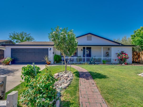 2209 W EDGEWOOD Avenue, Mesa, AZ 85202