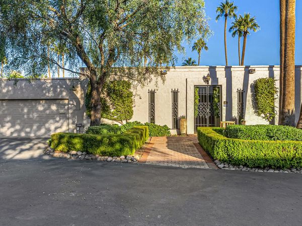 5642 N SCOTTSDALE Road, Paradise Valley, AZ 85253