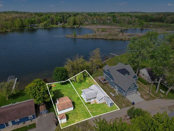 3070 Lake Drive, Reading, MI 49274
