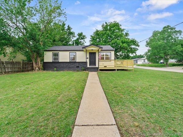 4698 Cheyenne Avenue, Tulsa, OK 74126