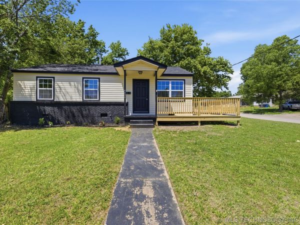 4698 Cheyenne Avenue , Tulsa, OK 74126