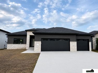 3653 Wilderness Hills Boulevard, Lincoln, NE 68516