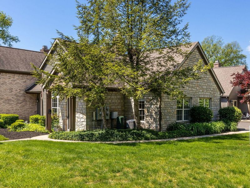 7756 Redman Lane, Reynoldsburg, OH 43068 Photo 2