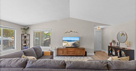 1270 Express Street, Sparks, NV 89434 Photo