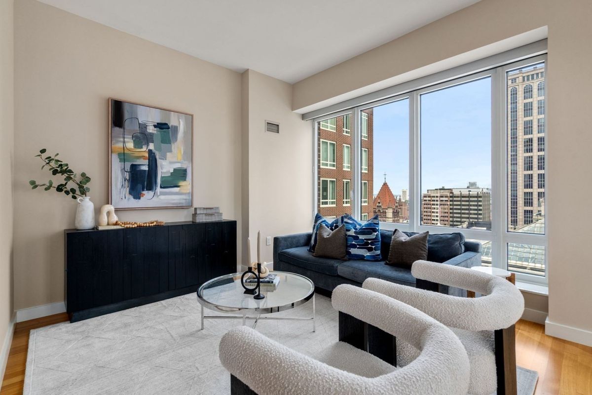 400 Stuart St, Boston, MA 02116