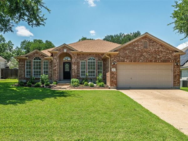 111 Arrowhead LN, Georgetown, TX 78628
