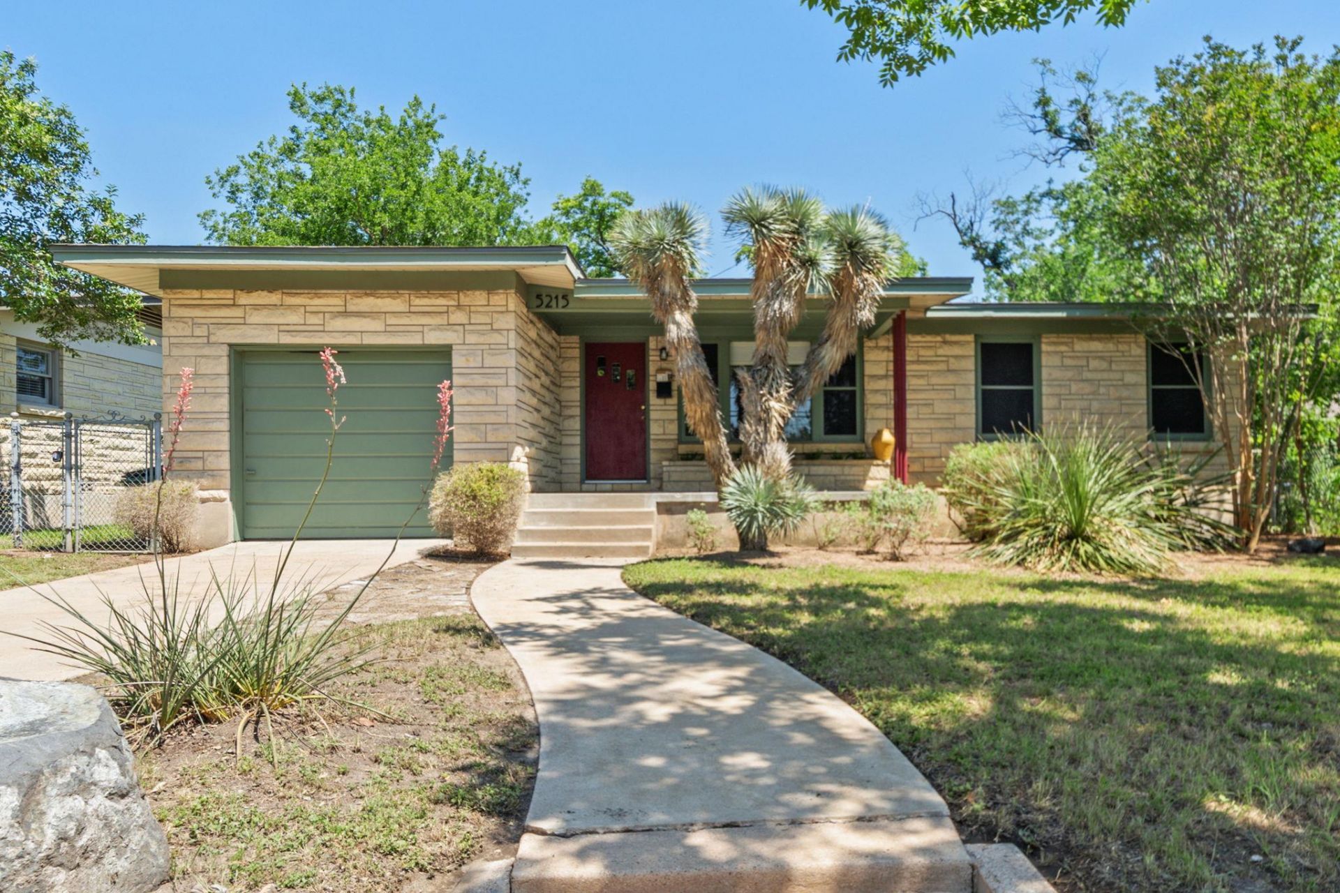 5215 Woodrow Ave, Austin, TX 78756 Main Photo