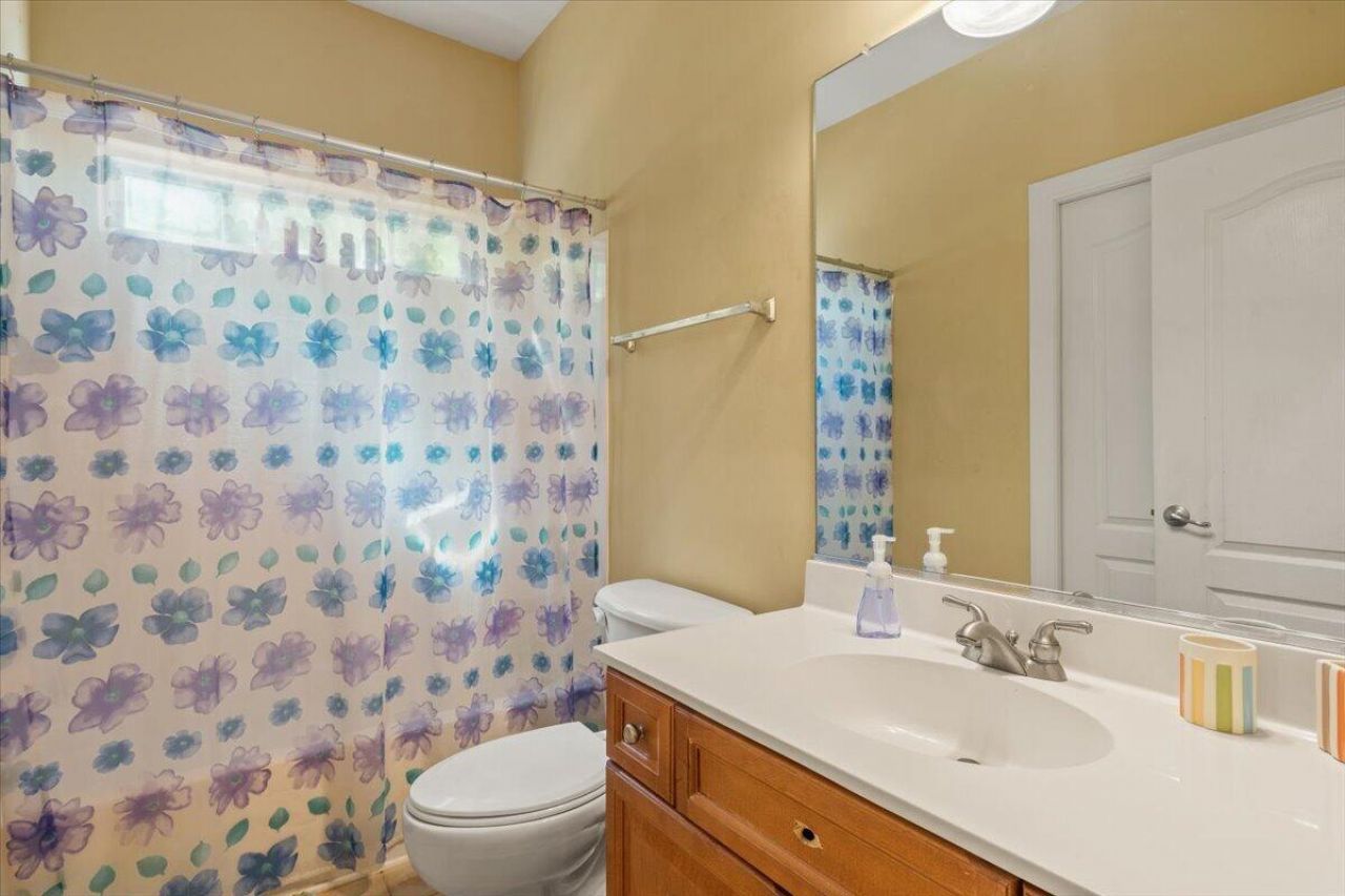 1825 S James Gregarie Road Photo 19