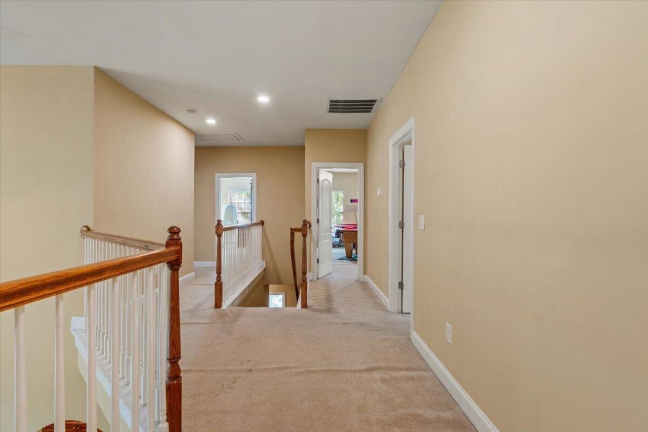 1825 S James Gregarie Road Photo 26