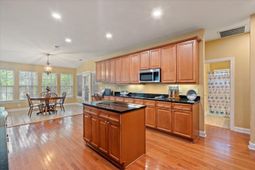 1825 S James Gregarie Road photo 4