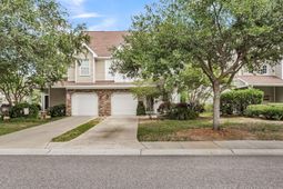 1504 Royal Colony Road photo 4