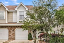 1504 Royal Colony Road photo 4