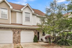 1504 Royal Colony Road photo 4