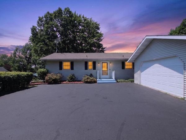 1132 Clubhouse Drive, Lake Isabella, MI 48893