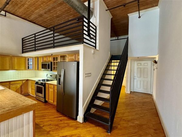 3026 Commerce, Unit 205, Dallas, TX 75226
