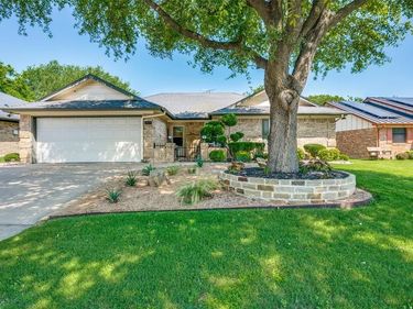 1808 Willow Vale Drive, Fort Worth, TX 76134