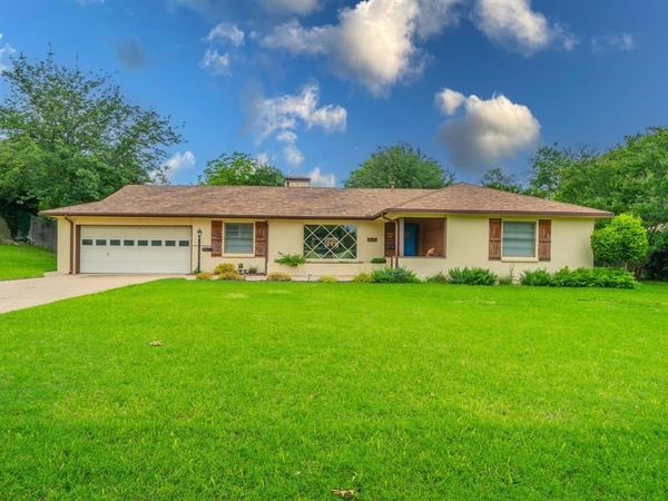 6924 Bal Lake Drive, Fort Worth, TX 76116