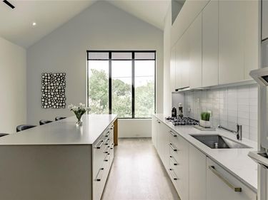 1504 Burlew Street, Unit 101, Dallas, TX 75204