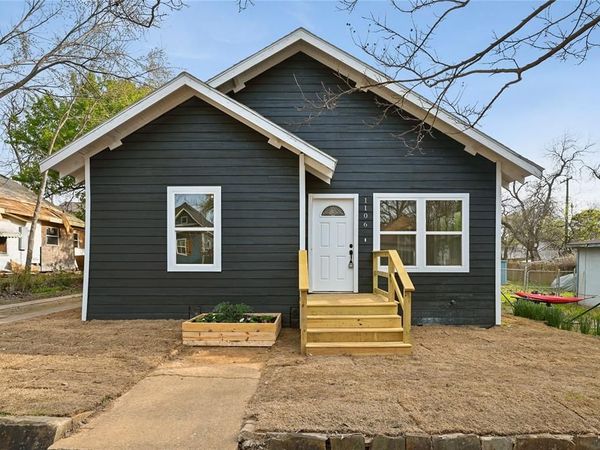 1106 W Chestnut Street , Denison, TX 75020