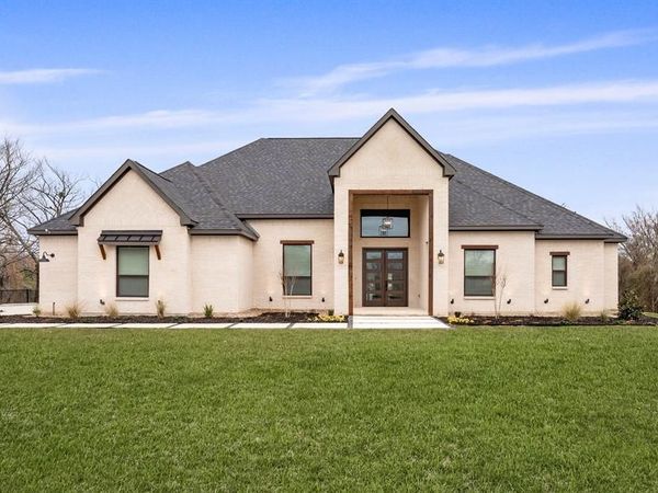 100 Wild Plum Drive, Krugerville, TX 76227
