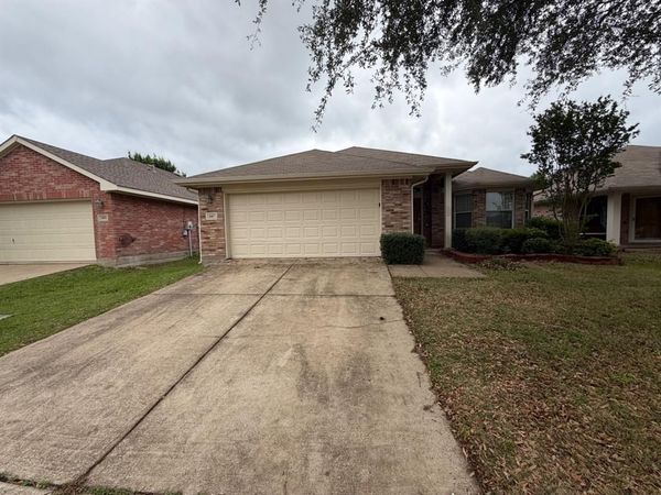 1007 Grimes Drive, Forney, TX 75126