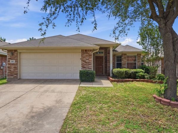 1007 Grimes Drive, Forney, TX 75126