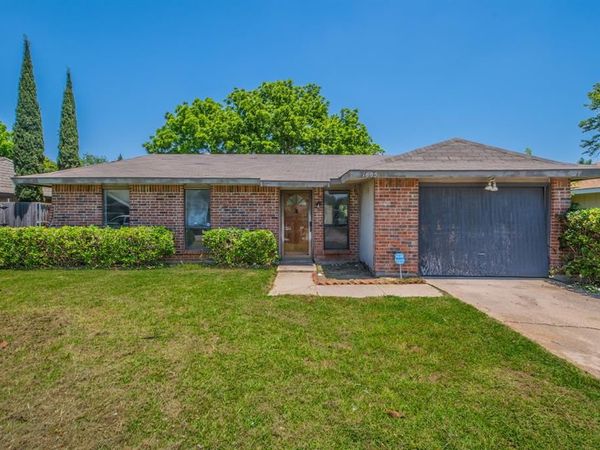 1605 Whiteoak Drive, Garland, TX 75040