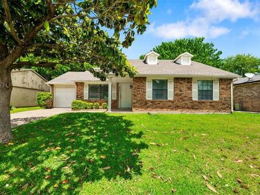 3816 Bee Tree Lane, Fort Worth, TX 76133