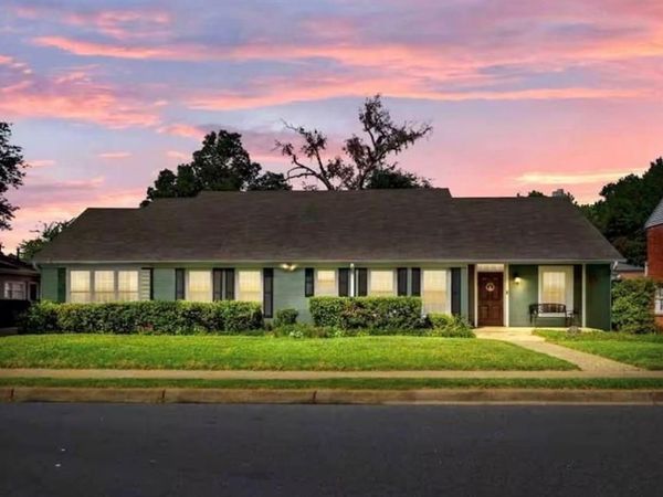 2017 Hilltop Drive, Tyler, TX 75701