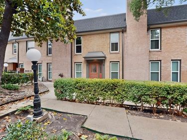 7820 Meadow Park Drive, Unit 215, Dallas, TX 75230