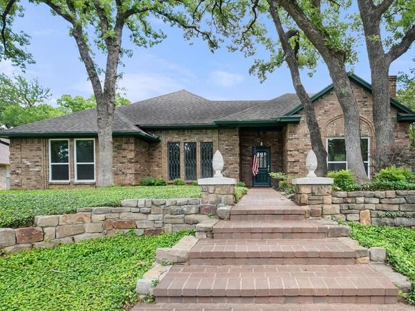 4503 Lake Park Drive, Arlington, TX 76016