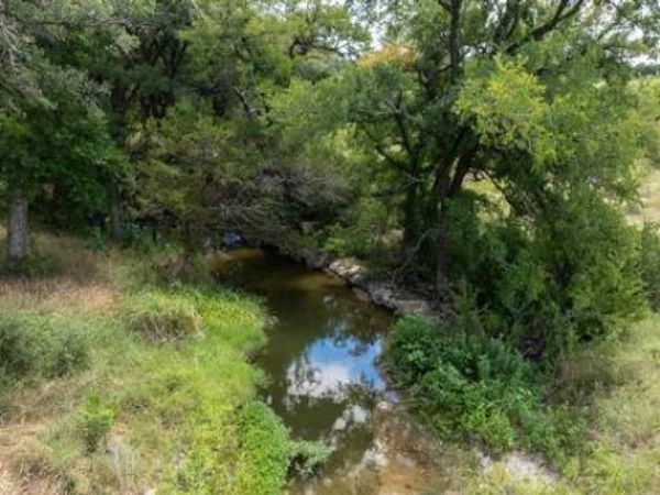 149 Guadalupe Drive , Oglesby, TX 76561