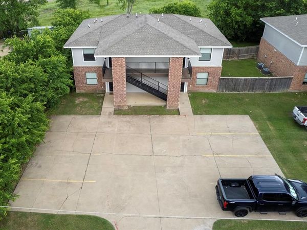 852 W Vanderbilt , Stephenville, TX 76401