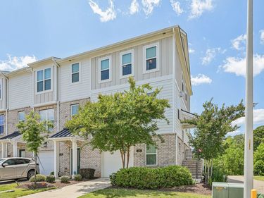 380 Skymont Drive, Holly Springs, NC 27540