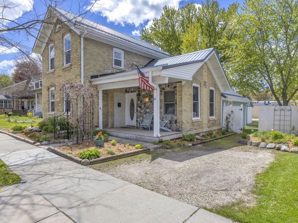 42 S Milwaukee St, Plymouth, WI 53073