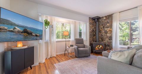 10243 Laburnham Circle, Truckee, CA 96161 Photo