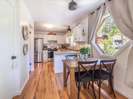 10243 Laburnham Circle, Truckee, CA 96161 Photo