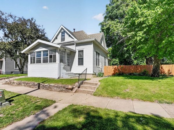 1408 State Street, Cedar Falls, IA 50613