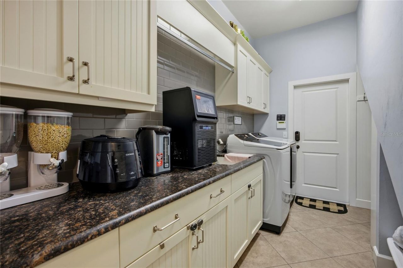 4003 NW 63rd Way, Gainesville, FL 32606 Photo