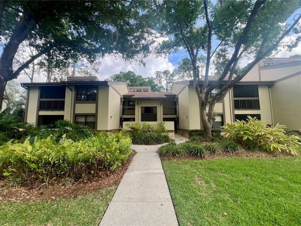 142 WOODLAKE WYNDE , Unit 48, OLDSMAR, FL 34677